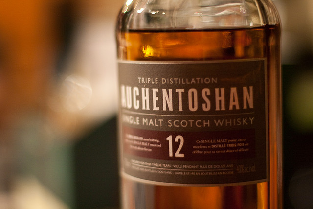 Conalco-Whisky-Auchentoshan-12YO